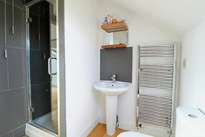 En-Suite- click for photo gallery
